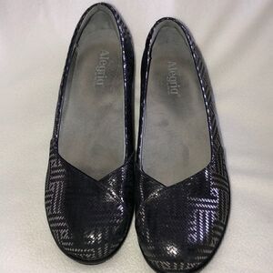 Alegría flirt pewter dazzler wedge pump